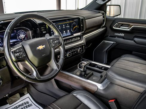 Used 2024 Chevrolet Silverado 1500 High Country w/ High Country Premium Package AWD/4WD image 27