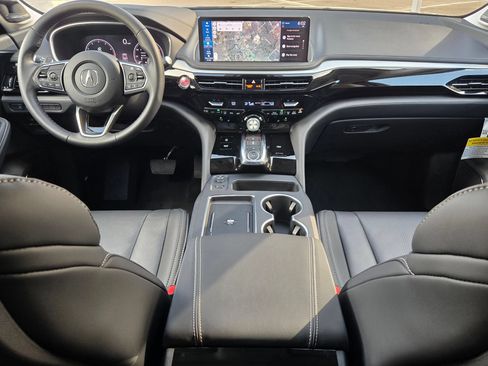 Certified 2026 Acura MDX FWD w/ Technology Package image 16