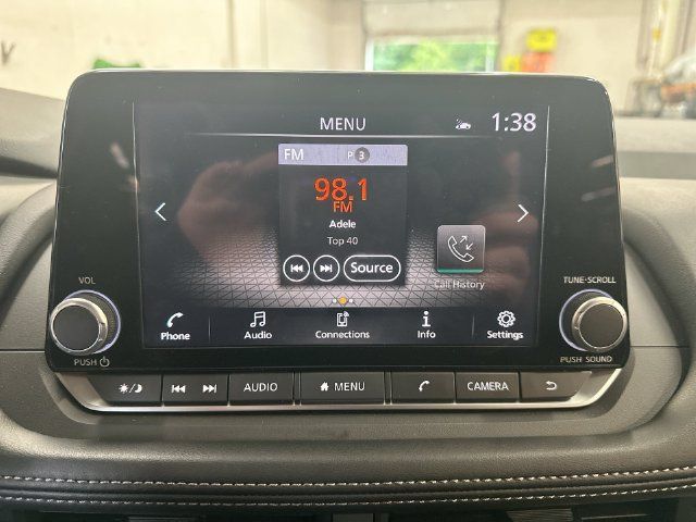 Used 2026 Nissan Rogue SV AWD/4WD image 17