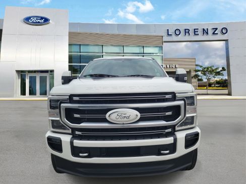 Used 2022 Ford F350 Platinum AWD/4WD image 2