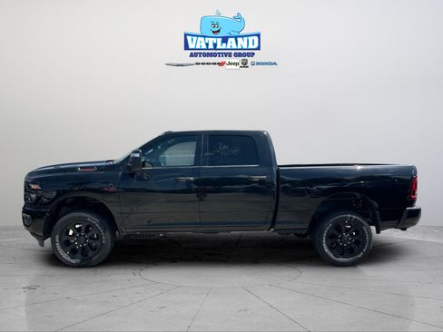 New 2026 RAM 2500 Big Horn AWD/4WD image 2