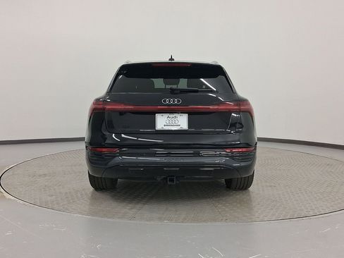Used 2024 Audi Q8 e-tron Premium Plus w/ Premium Plus Package image 10