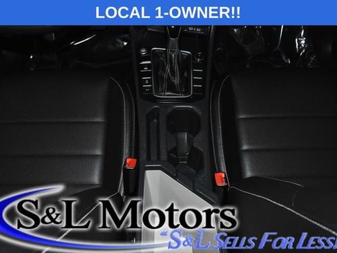 Used 2024 Volkswagen Jetta SE image 21