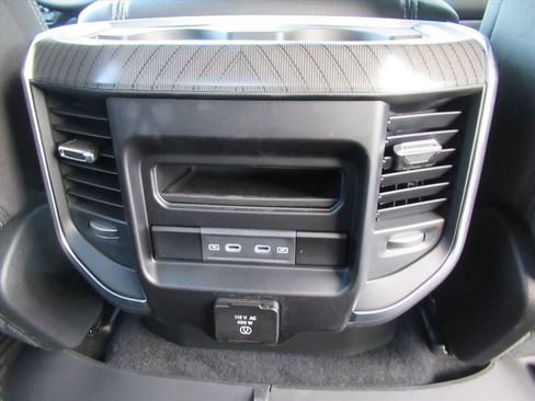 New 2026 RAM 1500 4x4 Crew Cab image 15