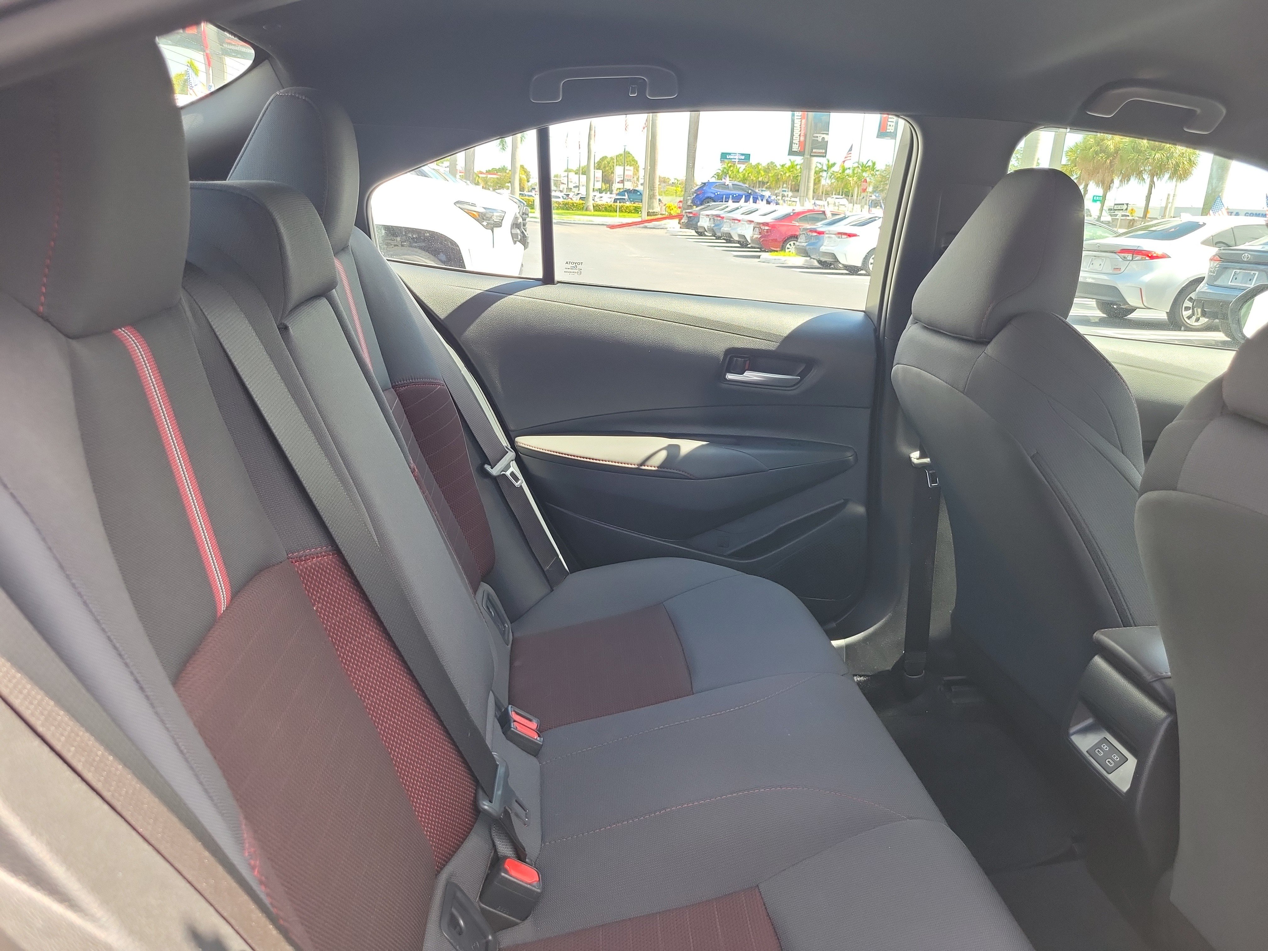 Used 2024 Toyota Corolla SE FWD image 15