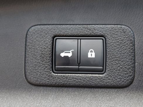 Used 2022 Nissan Armada SL image 34