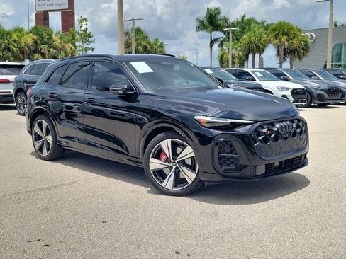 Certified 2025 Audi SQ5 Premium Plus AWD/4WD image 31