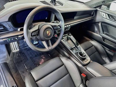 Certified 2025 Porsche 911 Carrera GTS RWD image 4