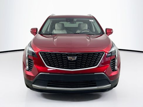 Used 2021 Cadillac XT4 Premium Luxury w/ Driver Awareness Package FWD image 2