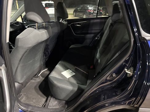Used 2020 Toyota RAV4 XLE w/ Convenience Package image 14