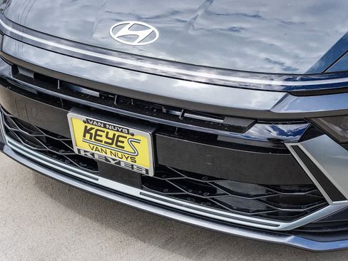 Certified 2025 Hyundai Sonata SE FWD image 8
