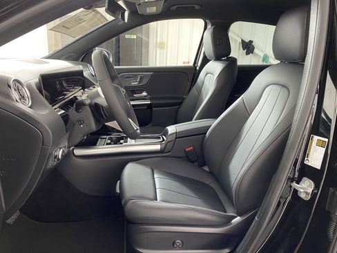 Certified 2025 Mercedes-Benz GLA 250 4MATIC image 4