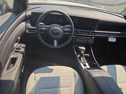 New 2026 Hyundai Santa Cruz SE image 7