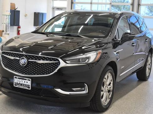 Used 2020 Buick Enclave Avenir w/ Avenir Technology Package AWD/4WD image 9