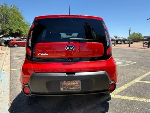Used 2015 Kia Soul + w/ Audio Package FWD image 6