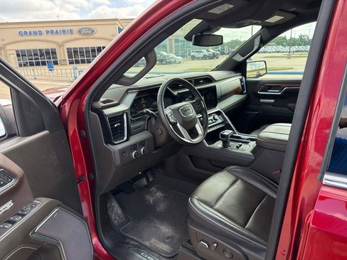Used 2023 GMC Sierra 1500 Denali AWD/4WD image 19