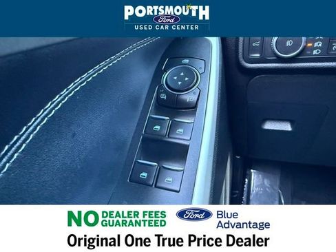 Certified 2022 Ford Explorer XLT w/ Equipment Group 202A image 26