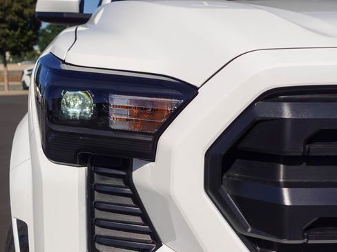 New 2026 Toyota Tacoma SR5 AWD/4WD image 4