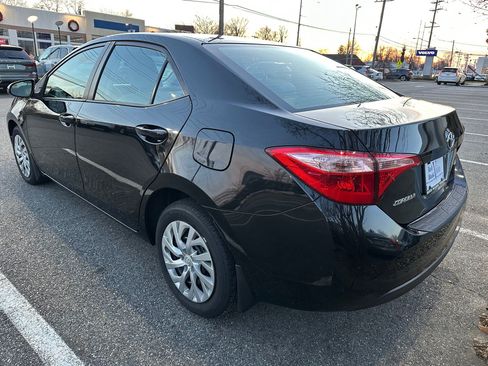 Used 2019 Toyota Corolla L image 4