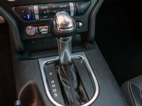 Used 2020 Ford Mustang GT Premium image 21