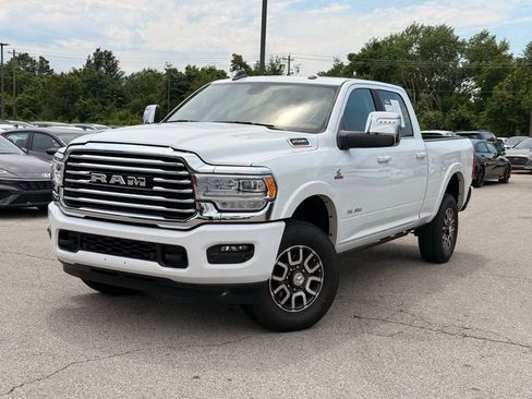 Used 2024 RAM 2500 Limited AWD/4WD image 3