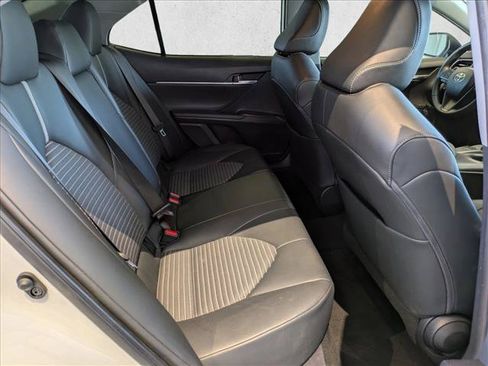 Used 2023 Toyota Camry SE FWD image 18