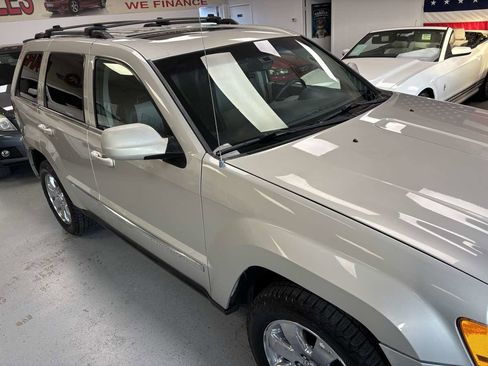 Used 2008 Jeep Grand Cherokee Limited w/ Trailer Tow Group IV image 4