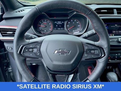 Used 2022 Chevrolet TrailBlazer RS FWD image 12