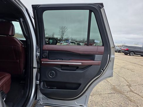 Used 2024 Ford Expedition Limited AWD/4WD image 35