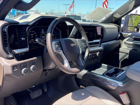 Used 2025 Chevrolet Silverado 3500 LTZ w/ LTZ Plus Package AWD/4WD image 15