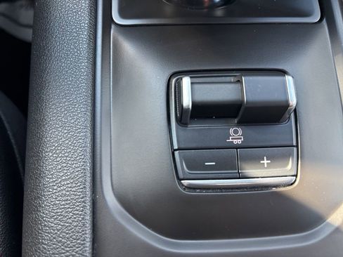 Used 2023 GMC Sierra 1500 AT4 w/ Technology Package image 25