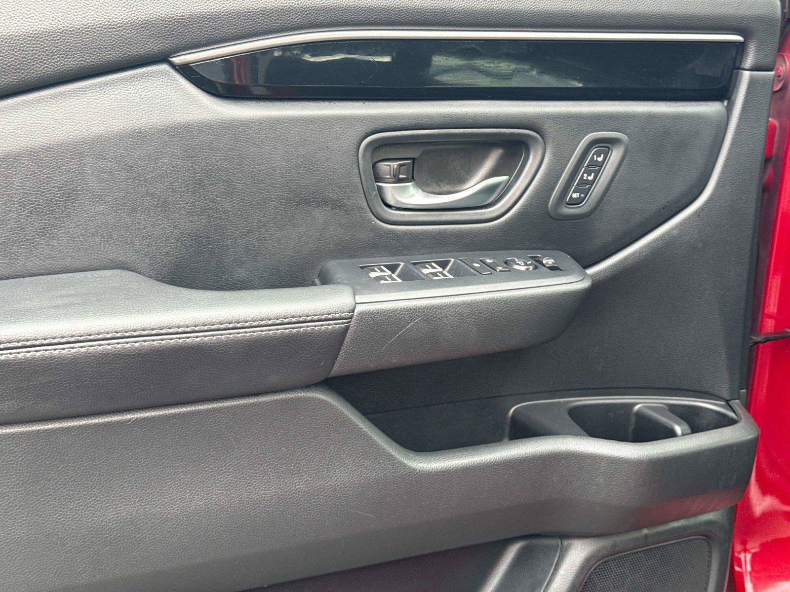 Certified 2023 Honda Pilot Touring image 20