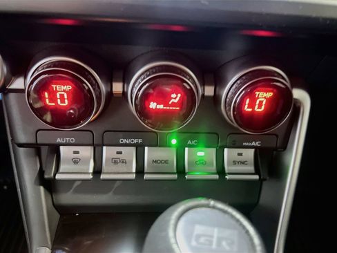 Used 2025 Toyota GR86 Premium w/ GR Wheel Package (TMS RWD image 15