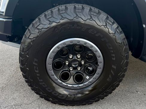Used 2025 Ford F150 Raptor AWD/4WD image 58