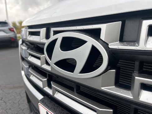 Used 2025 Hyundai Santa Cruz SEL image 10