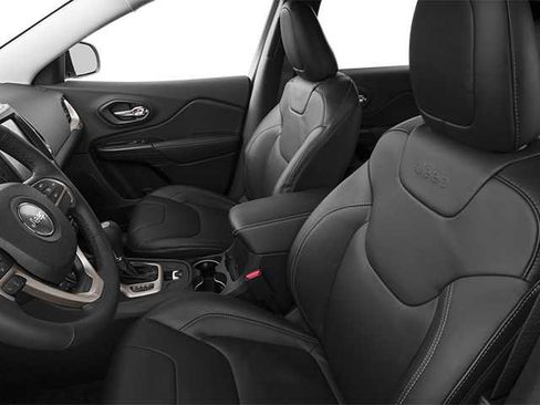 Used 2014 Jeep Cherokee Latitude FWD image 6
