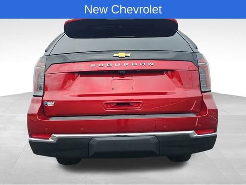 New 2026 Chevrolet Suburban LS image 4