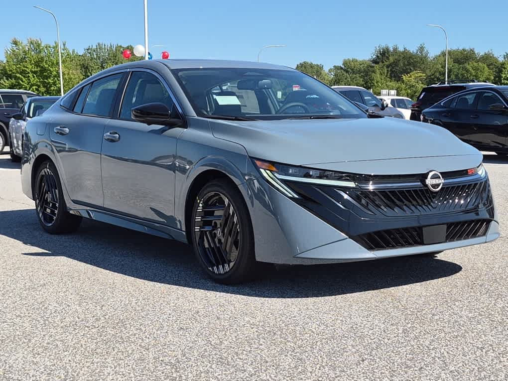 New 2027 Nissan Sentra SR w/ SR Premium Package FWD image 2