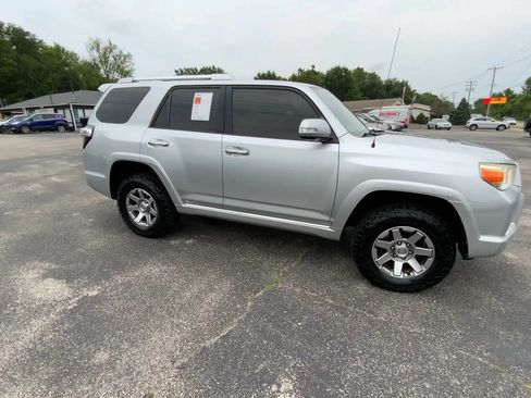 Used 2011 Toyota 4Runner Limited AWD/4WD image 3