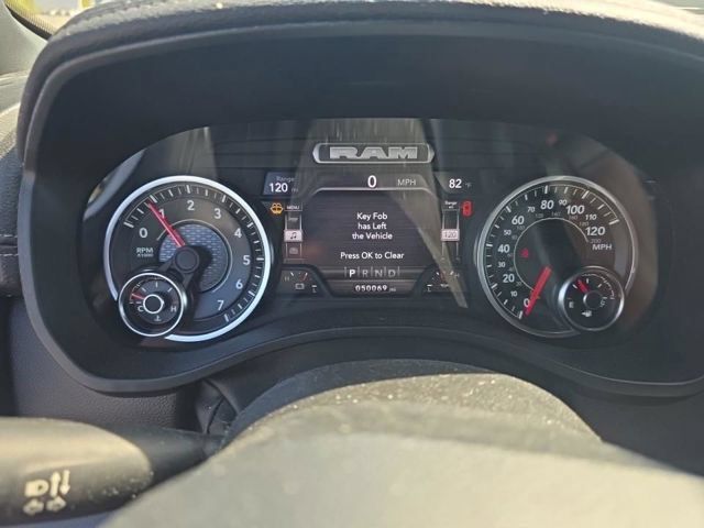 Used 2024 RAM 1500 Laramie AWD/4WD image 7