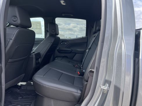 New 2026 Chevrolet Colorado LT w/ LT Convenience Package image 5