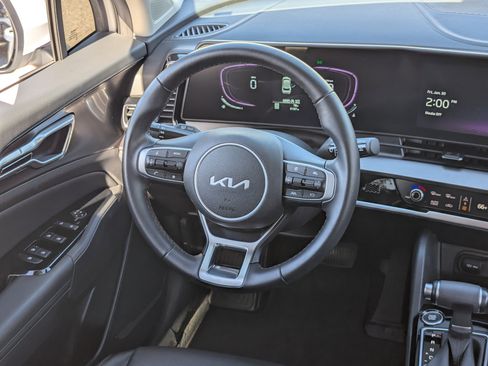 Certified 2025 Kia Sportage EX w/ Premium Package image 13