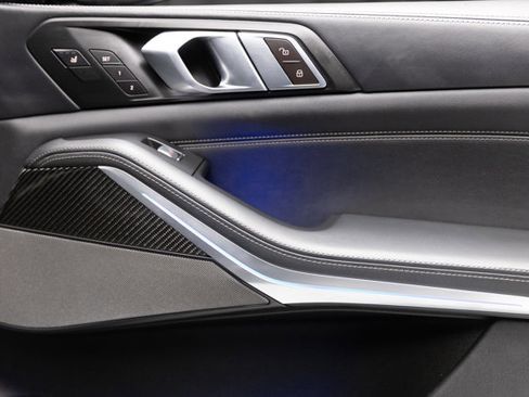 Used 2024 BMW X7 M60i w/ Executive Package image 62