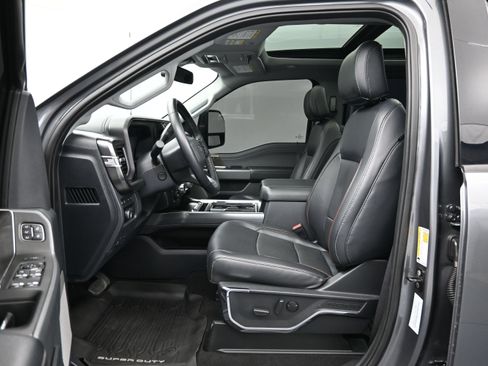 Used 2024 Ford F350 Lariat w/ Lariat Ultimate Package AWD/4WD image 9