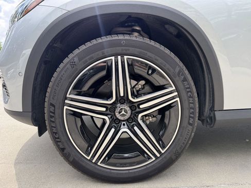 Certified 2026 Mercedes-Benz GLC 300 image 4