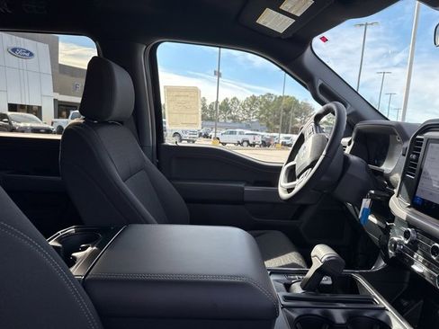 New 2026 Ford F150 XLT w/ XLT Black Appearance Package image 15