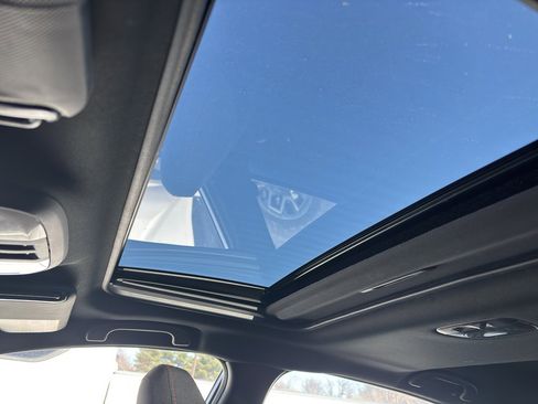 Used 2023 Subaru Impreza 2.0i Sport image 7