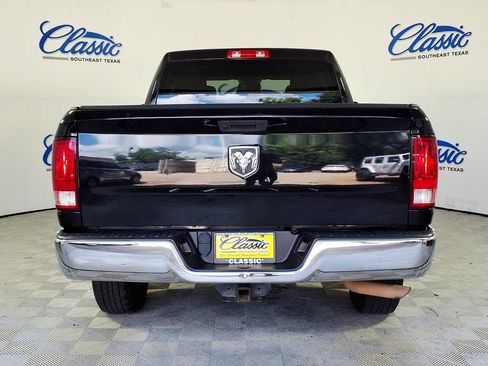 Used 2019 RAM 1500 Tradesman w/ Chrome Plus Package RWD image 4