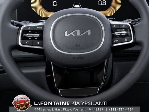 New 2026 Kia Carnival EX image 15