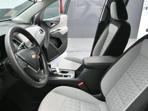 Used 2024 Chevrolet Equinox LS FWD image 17